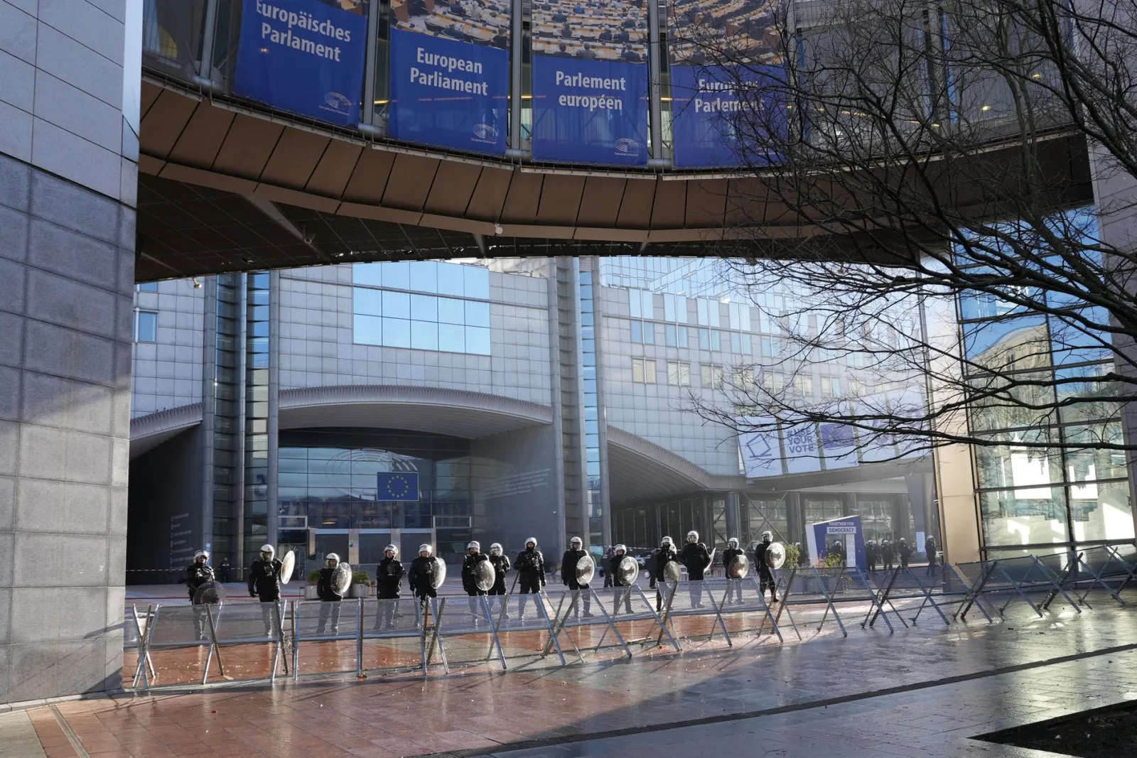 MiCA single-licence passport across all 27 EU Member States